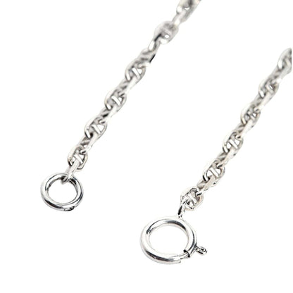 A 925 silver anchor chain with a secure spring clasp, designed to be the perfect chain for holding pendants.