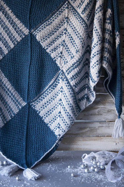 Cardamom and Clove Cover Pattern Universal Yarn