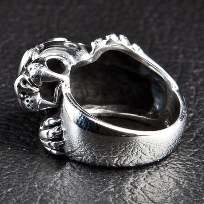 925 silver cheetah ring underside view revealing detailed craftsmanship and hollow interior