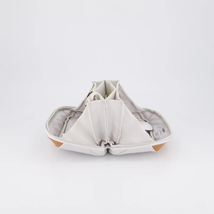 Echo Tech Pouch – front view on white background