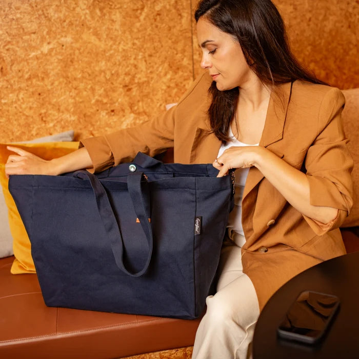 Gustav Tote Bag – lifestyle shot in home office