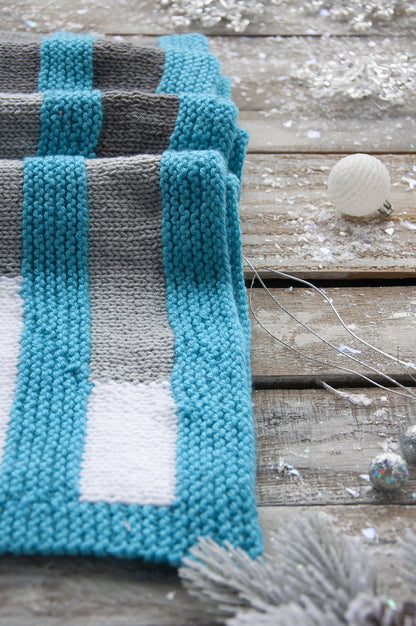 Illusion Throw Pattern Universal Yarn