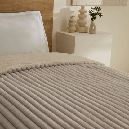 Karaca Stripe Sherpa, Couverture, 150x200cm, Gris