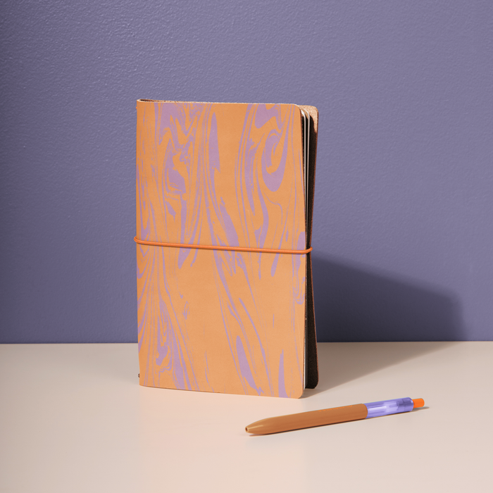 Leather Folio Marbled: La Femme