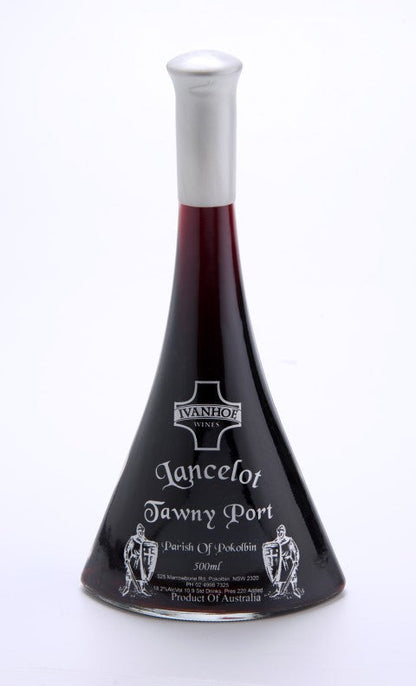 Members Lancelot Tawny