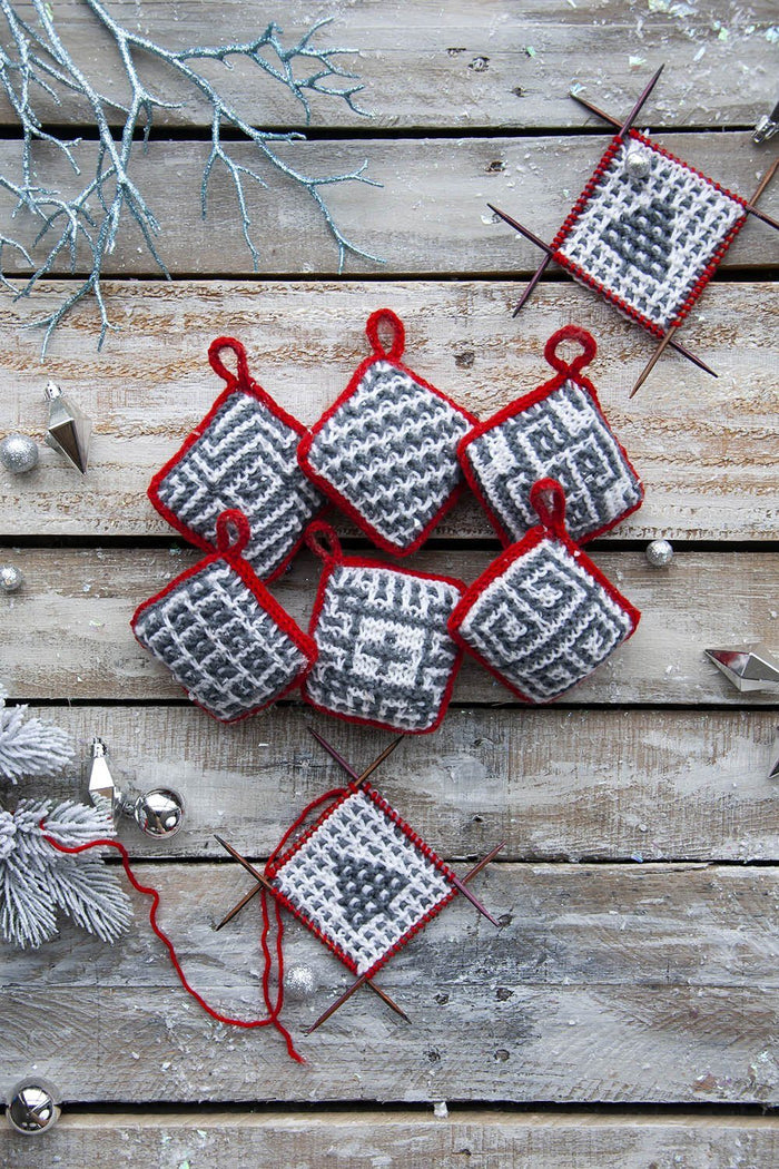 Mosaic Ornaments Pattern Universal Yarn