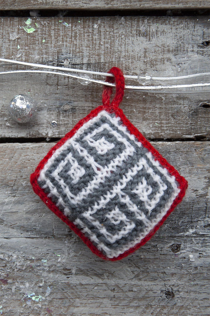 Mosaic Ornaments Pattern Universal Yarn