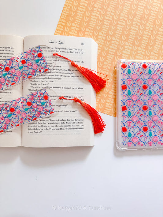 Scalloped Summer Kindle Case and/or Bookmark [Combined Listing]