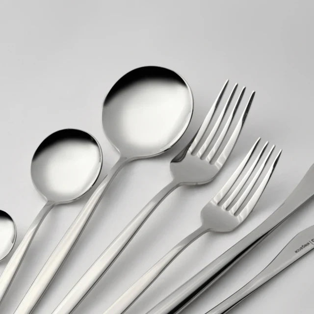 Set de couverts Karaca New Porto 12 personnes 84 pièces