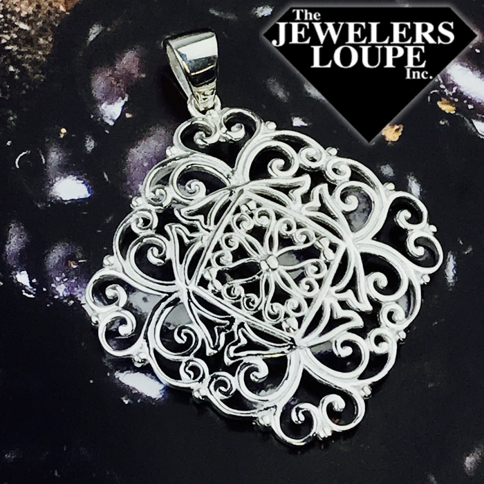 Southern Gates Sterling Silver Large Diane Gate Pendant