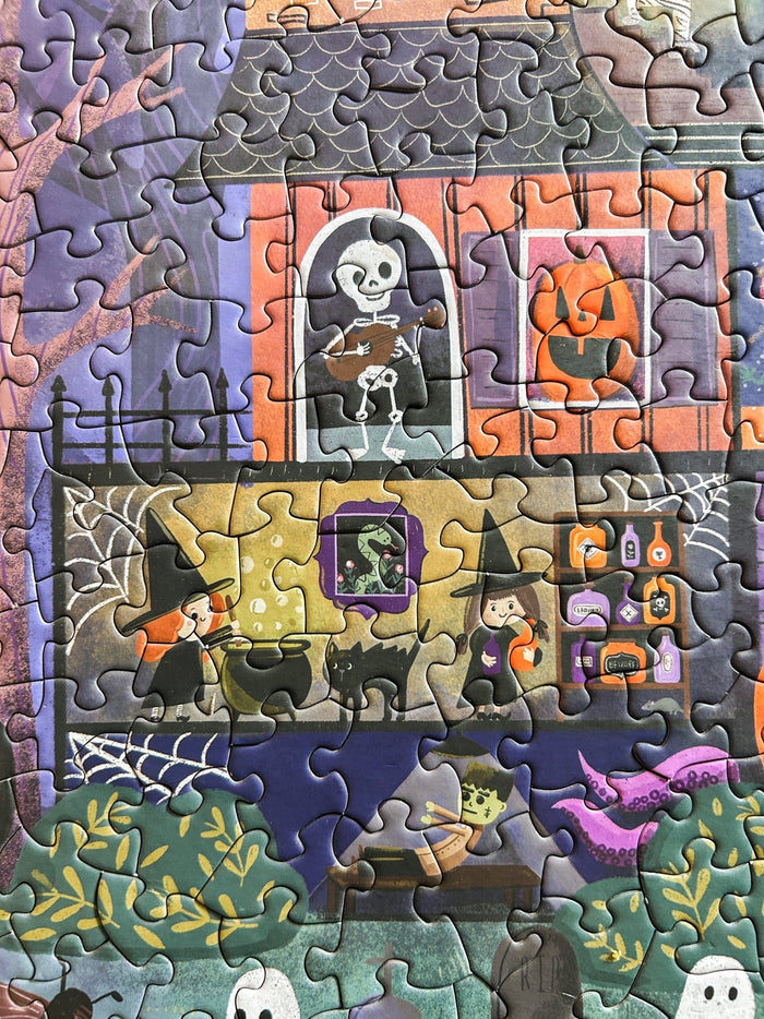 Spooky Manor | 500 Piece Jigsaw Puzzle